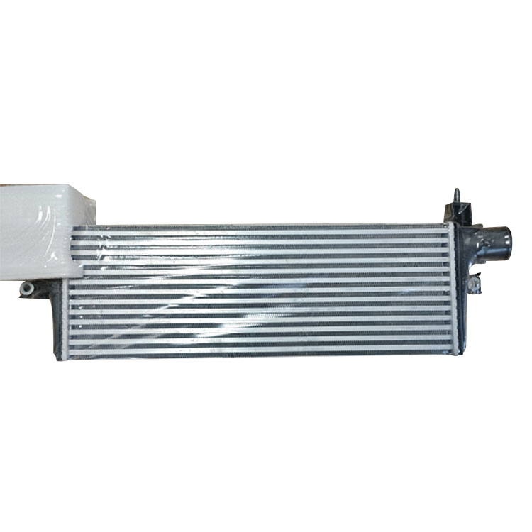 តើអ្វីទៅជាថ្នាំ intercooler ដោយស្វ័យប្រវត្តិហើយតើវាធ្វើឱ្យប្រសើរឡើងនូវដំណើរការម៉ាស៊ីនយ៉ាងដូចម្តេច?